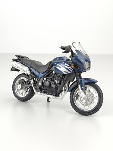 Maisto triumph tiger motorrad - maisto,