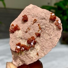 46G vanadinite naturale su