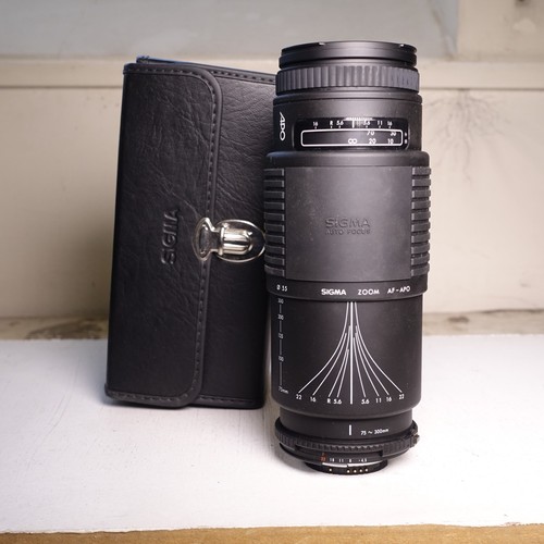 Sigma 300 apo - 75-300, per