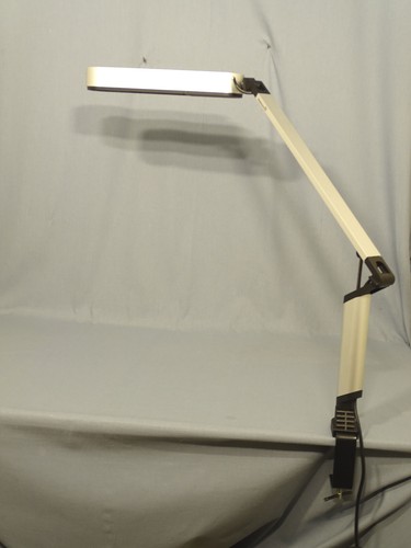 Lampada tavolo con pinza - con,