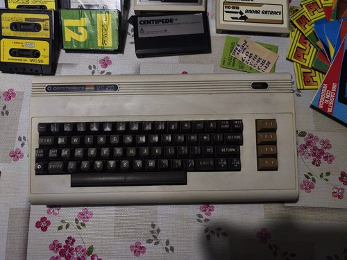 Commodore vic20 - commodore,