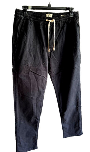 Pantaloni nuovi con - , etichette