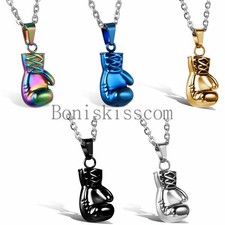 Collana con ciondolo guantone