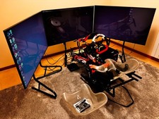 SIMULATORE E SOFTWARE DI KARTING PIÙ REALISTICO PER PILOTI CON SISTEMA DI MOVIMENTO