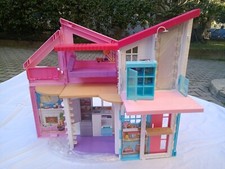 Barbie Casa Malibu - Casa / Villa disposta su due Piani - Originale Mattel FXG57