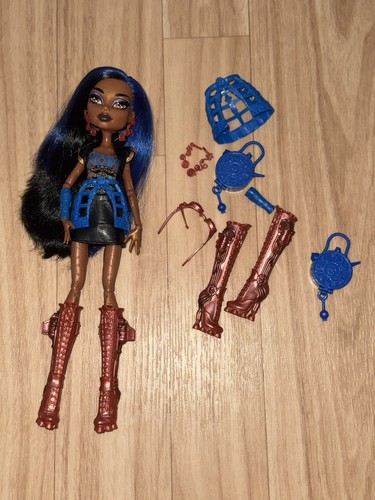 Monster high doll robecca - doll,