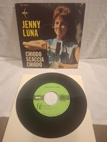 Jenny luna chiodo scaccia - jenny,