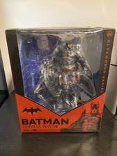 Batman Thomas Wayne Statue