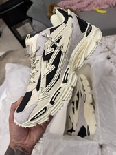 Off-white Sneakers