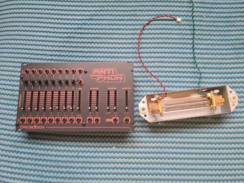 Dreadbox drone antifone - drone,