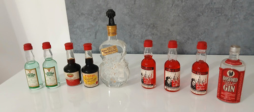 Lotto bottigliette liquori - 9,