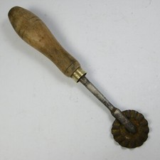 ANTICA ROTELLA TAGLIA PASTA