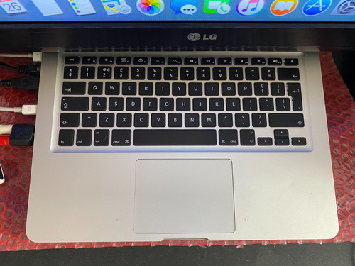 Macbook fine 2008 - macbook,