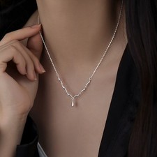 Collana con ciondolo goccia