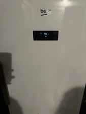 Freezer a cassetti verticale.