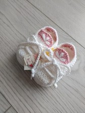Scarpine neonato ad uncinetto
