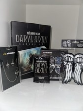 The walking dead daryl - walking,