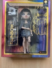 Bambola alla moda Rainbow High