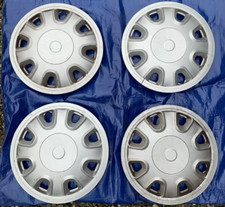 N.4 Copricerchi universali R17 [44 cm diametro]