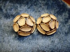 Trifari orecchini color oro