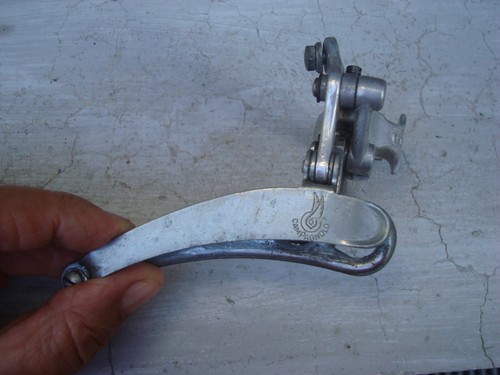 Deragliatore anteriore