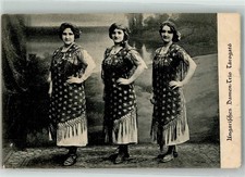 10709434 - Trio di donne
