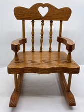 Sedia a dondolo bambola in