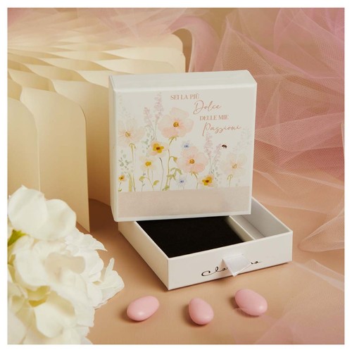 Scatola confettata fiori - , rosa