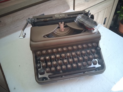 Macchina scrivere triumph - scrivere,