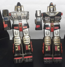 2 MODELLINI ROBOT GYAKUTEN