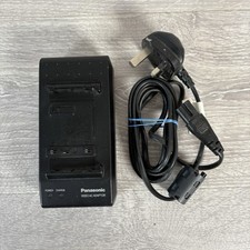 Panasonic VSK0541 Caricabatteria per videocamera nero 8,4 Volt 1,4 A 27 W con spina UK