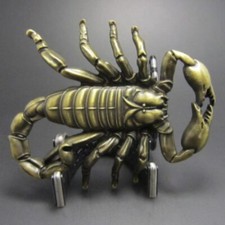 Fibbia A Scorpione, Ottone