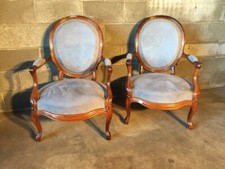 Elegante Coppia di Poltrone da