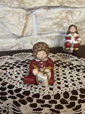 Thun bimba di  Natale Che Apre Pacco Doni