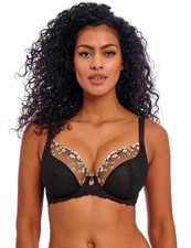 403402 Freya Love-Haze