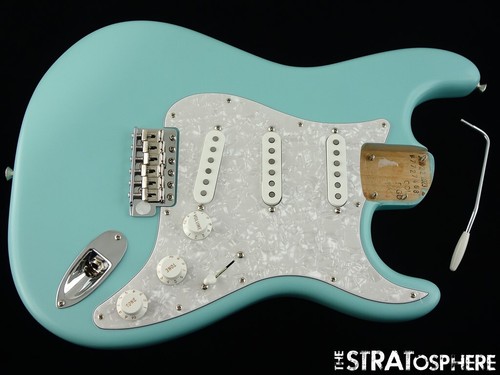 Usa fender cory wong strat - cory,