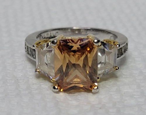 Anello nove pietre topazio