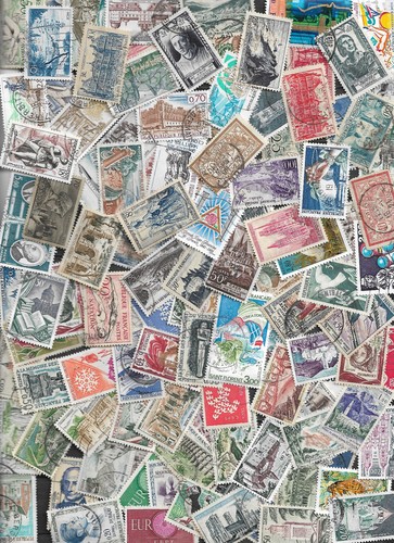Lot 100 timbres oblitérés - 100,