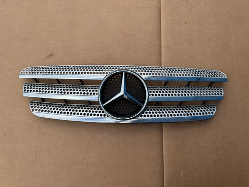 Griglia anteriore mercedes 163 - mercedes,