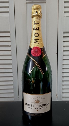 Moet chandon magnum espositore - chandon,