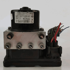 30793489 Aggregato ABS  VOLVO XC90 2.4 D5 (136Kw) AWD SUV 5p/d/2401cc