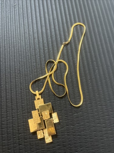 Collana con pandant - , scultura