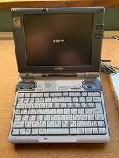 Pacchetto mini laptop Sony