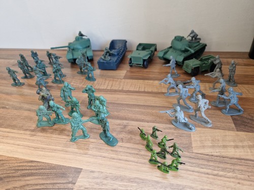 Lotto plastica uomo esercito