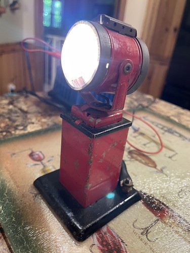 Luce ricerca elettrica - di,