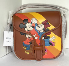 Borsa da corriere Disney Coach pattinaggio a rotelle Topolino Minnie in pelle marrone CQ801