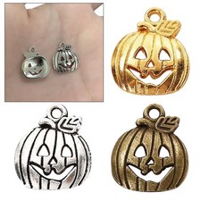 50 pendenti con ciondoli a