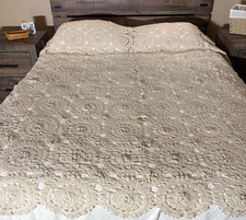 Copriletto vintage fatto a