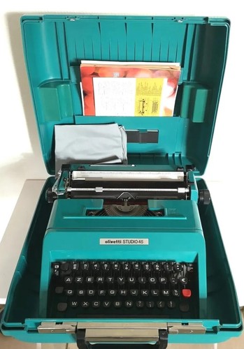 Vintage machine ecrire - à,
