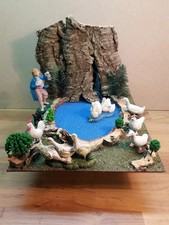 Presepe- Cascata con laghetto, statuine h9 25x30